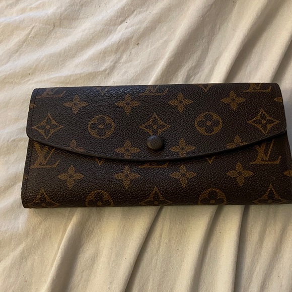 Louis Vuitton Handbags - LV Brown Monogram wallet